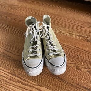 Platform converse! Light green 🌷